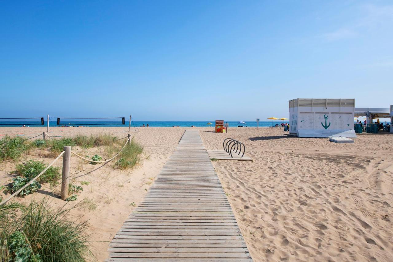 Apartamentos Balisse Castelldefels Exterior foto
